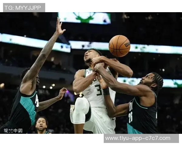 波蒂斯上半场状态火热仅用13分钟狂轰20分投篮命中率惊人